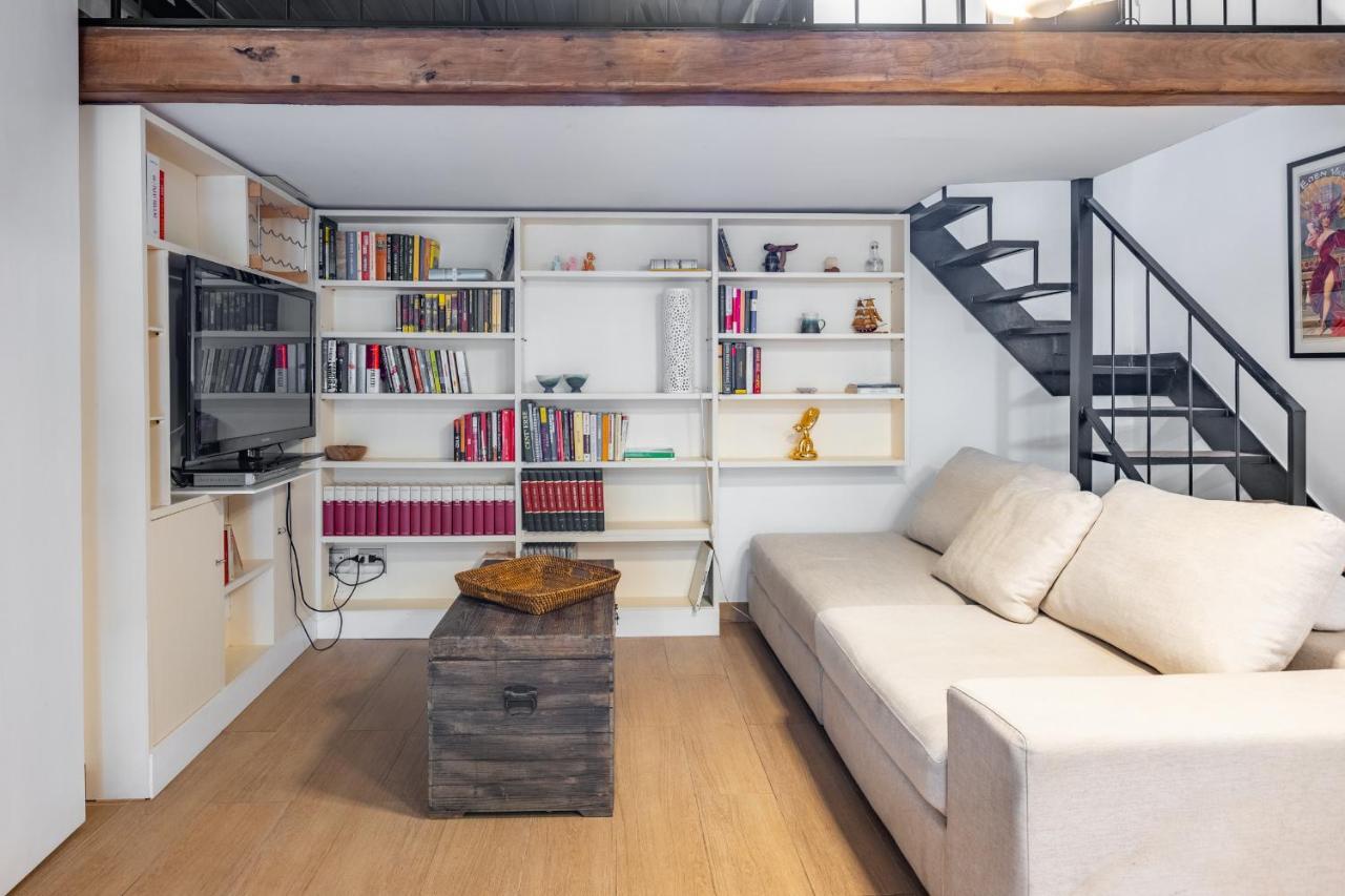 Musician Apartment Colosseo With Piano Рим Екстер'єр фото